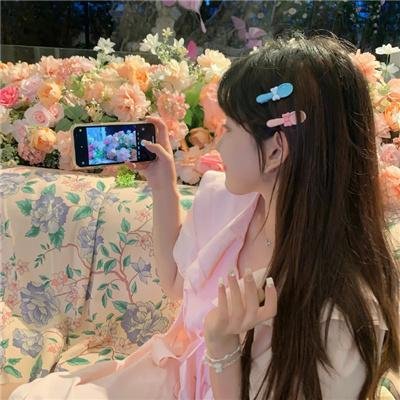 她的伪装